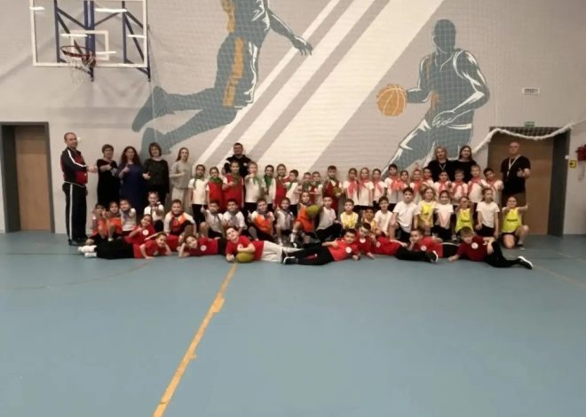 ВЕСЕЛЫЕ СТАРТЫ ВО 2-х КЛАССАХ: ПРАЗДНИК СПОРТА И ДРУЖБЫ!