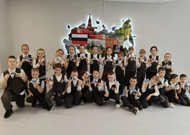 В нашей школе прошла акция «Открытка солдату», приуроченная к Дню защитника Отечества