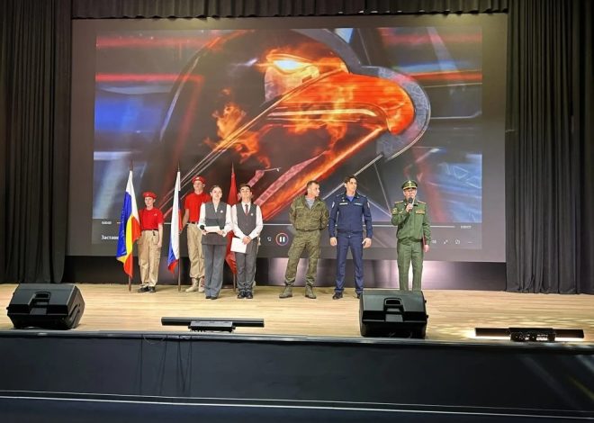 4 декабря 2025 года в #ШТИ74 состоялось торжественное открытие юнармейского отряда «Суворовец» и посвящение обучающихся в почетные ряды Юнармии!