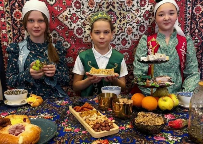 В РАМКАХ ПРОЕКТА ОКТЯБРЬСКОГО РАЙОНА К ГОДУ НАРОДНОГО ЕДИНСТВА 5-Е класс принял участие в конкурсе «Традиции моего народа»