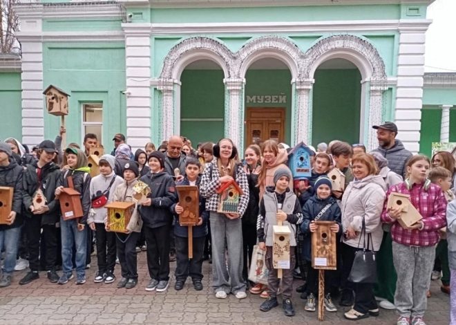 Учащиеся 6 «А» класса приняли участие в экологической акции по изготовлению скворечников «Подари птицам дом»